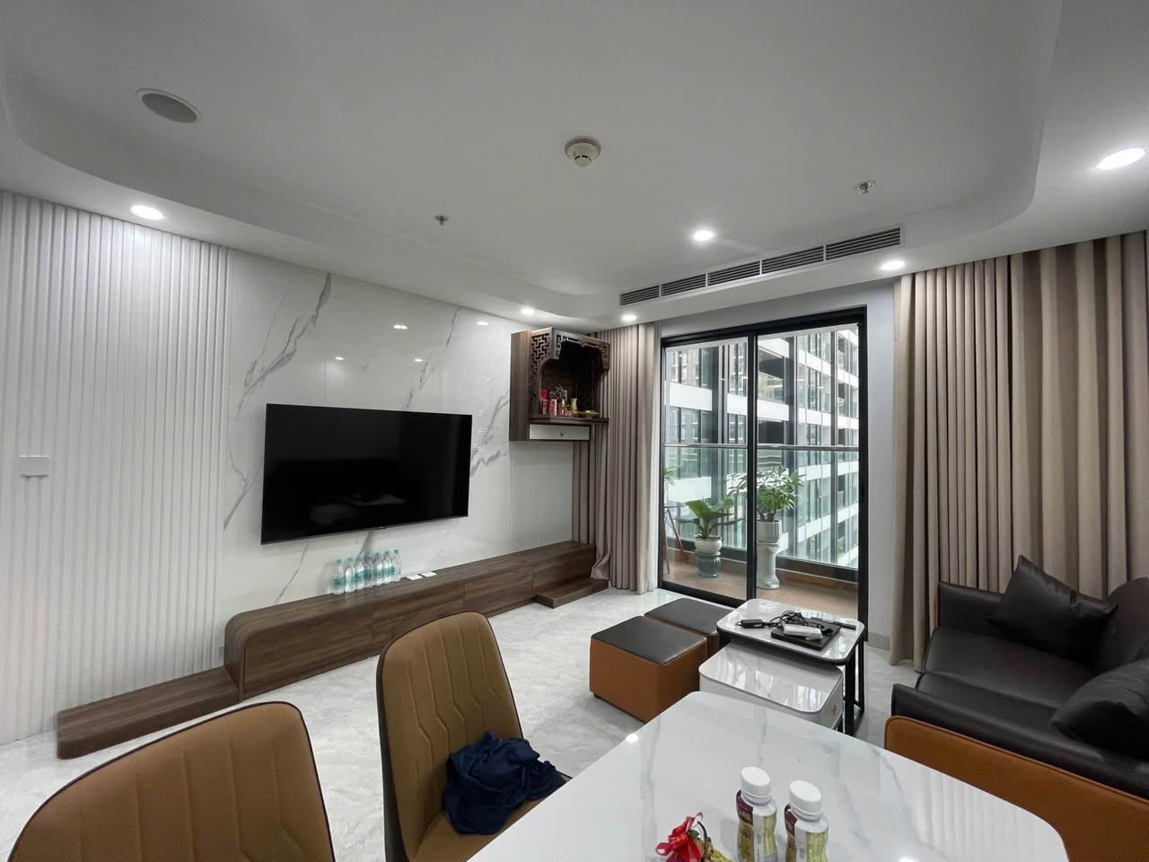 2BR apartment in Tay Ho — photo 3