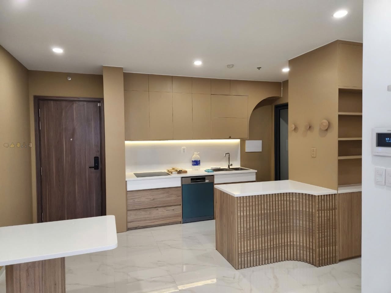 2BR apartment in District 2 — photo 2