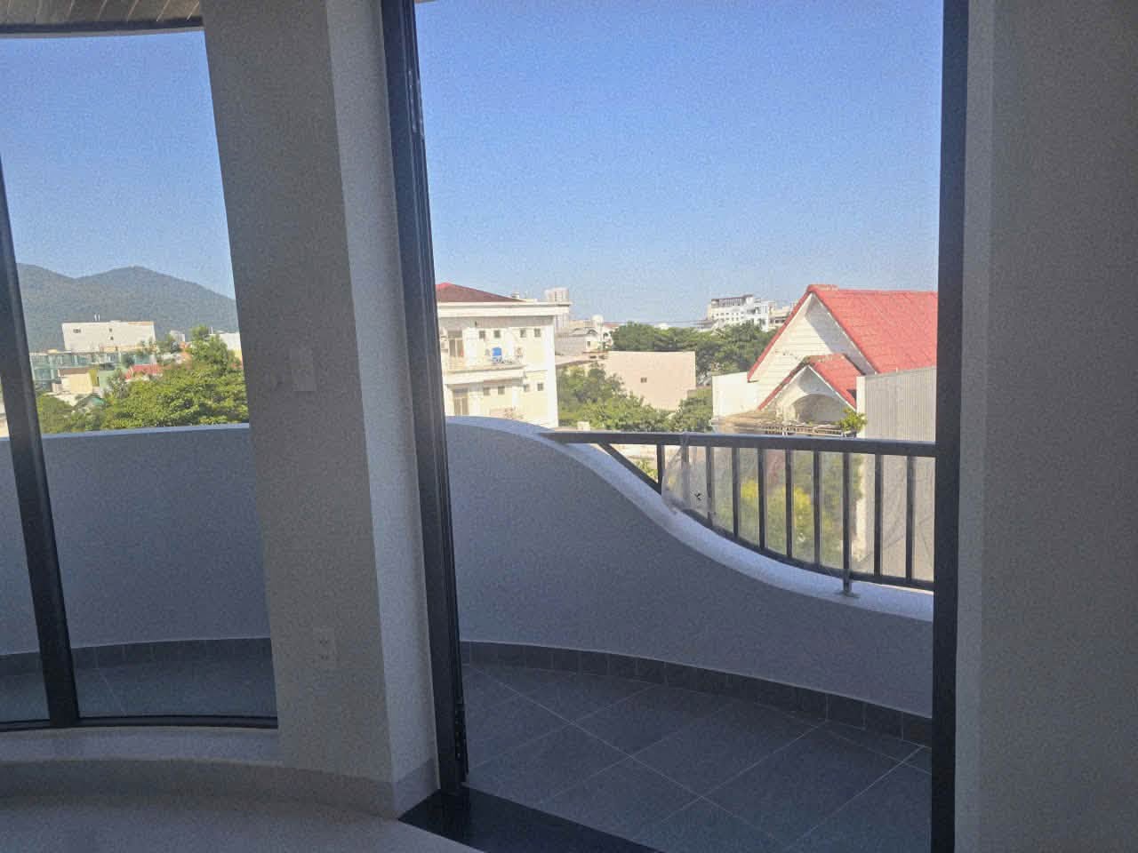 2BR apartment in Thế Lữ — photo 2
