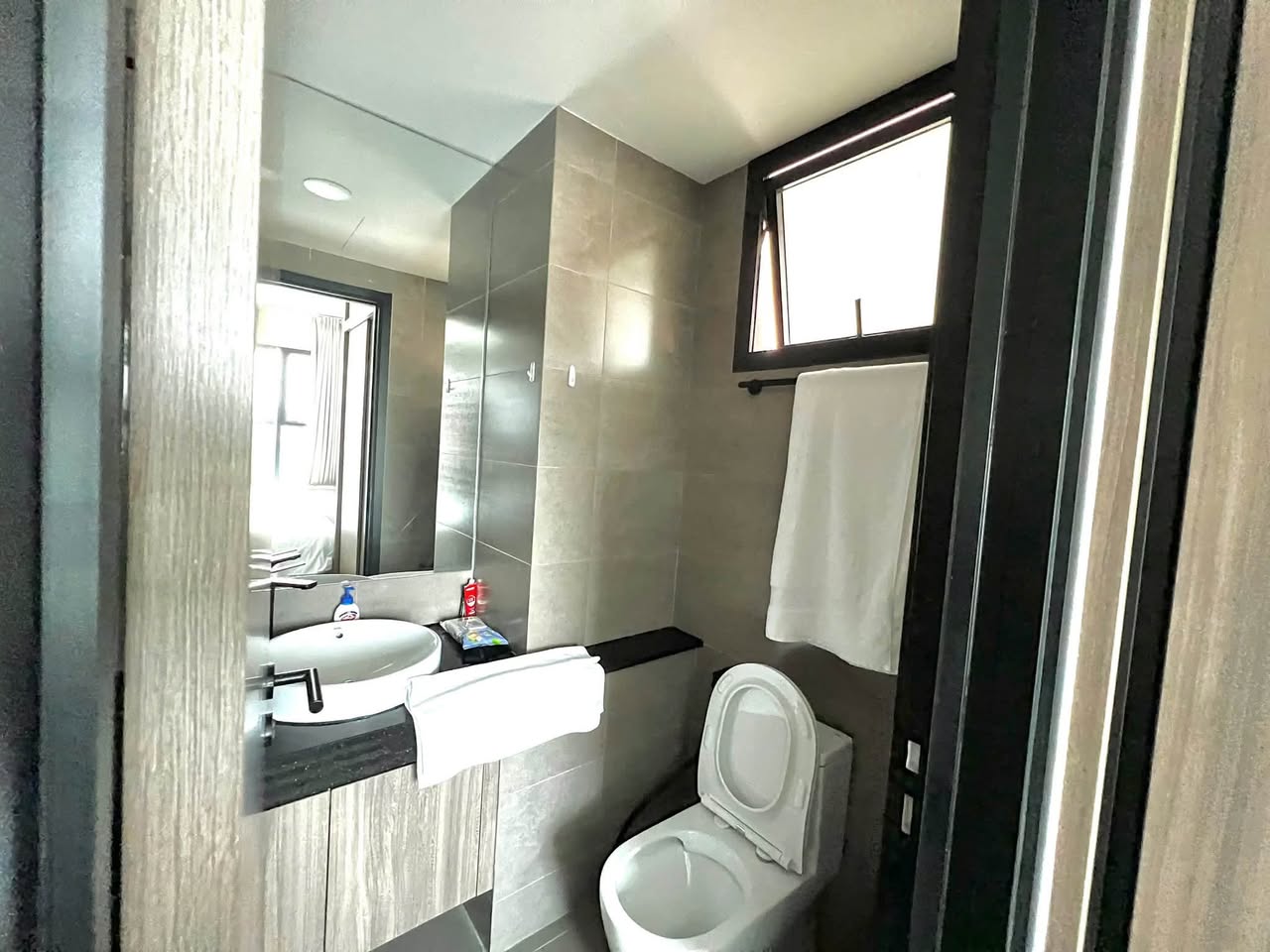 2BR apartment in District 4 — photo 3