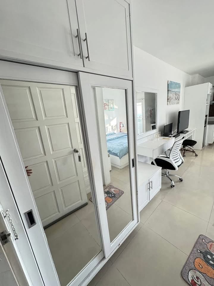 Studio condo in Central Pattaya — photo 2