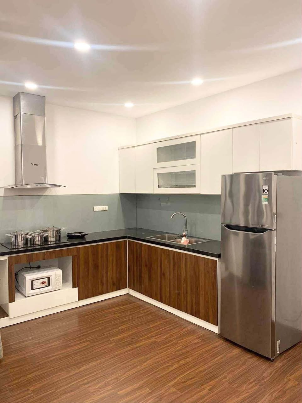 2BR apartment in Tay Ho — photo 2
