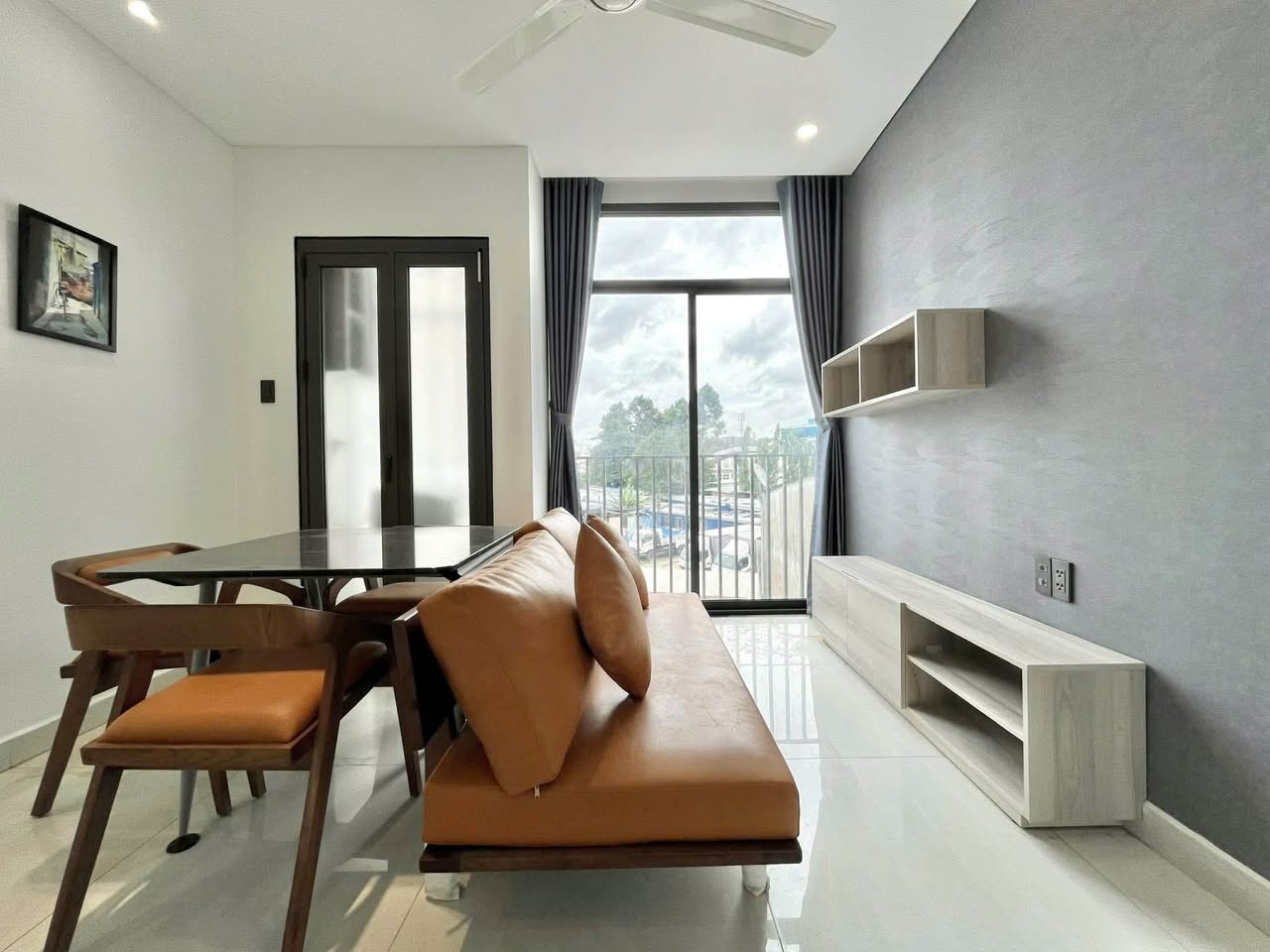 1BR room in District 3 — photo 2
