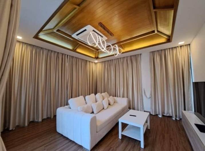 5BR villa in Kathu — photo 4