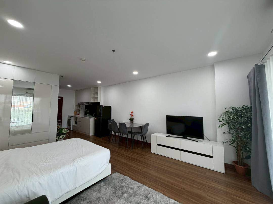 Studio condo in Central Pattaya — photo 2