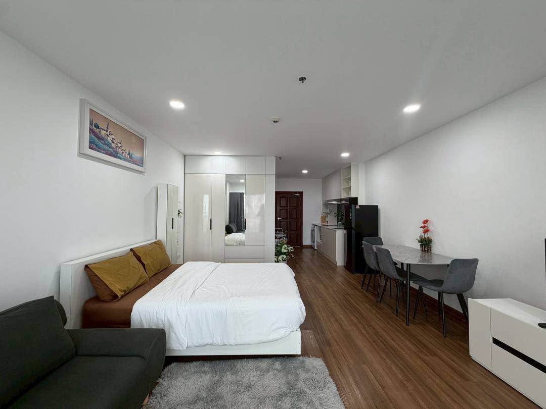 Studio condo in Central Pattaya — photo 4