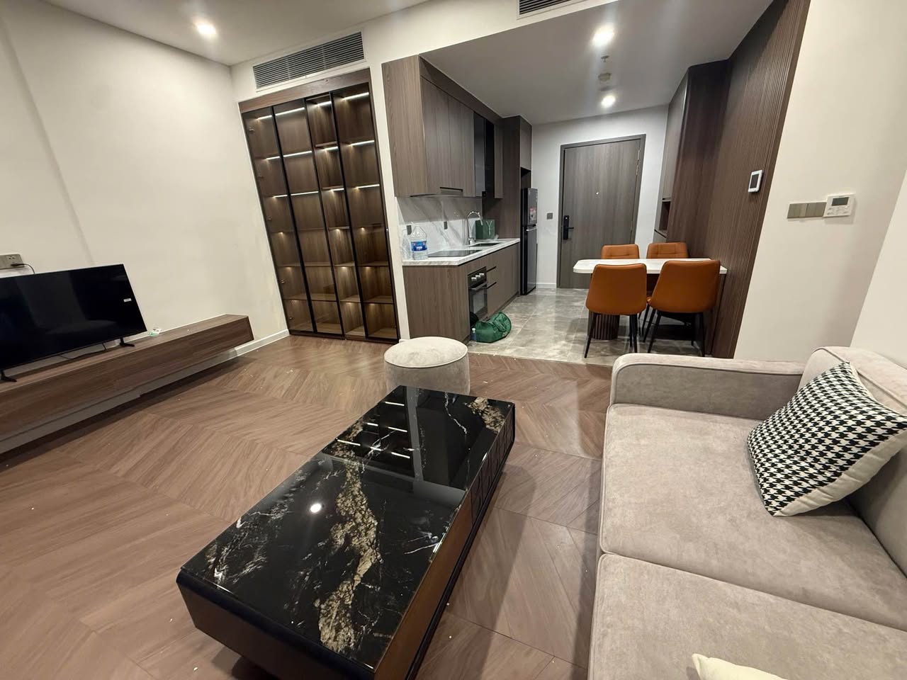 2BR apartment in Nam Tu Liem — photo 2