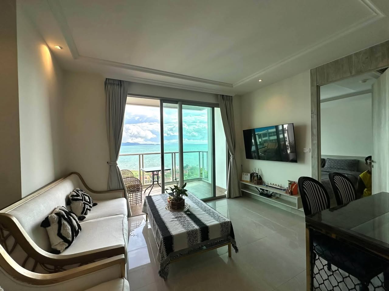 2BR apartment in Central Pattaya — photo 2