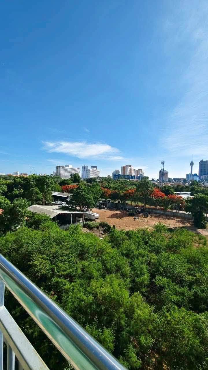 Studio condo in Central Pattaya — photo 4