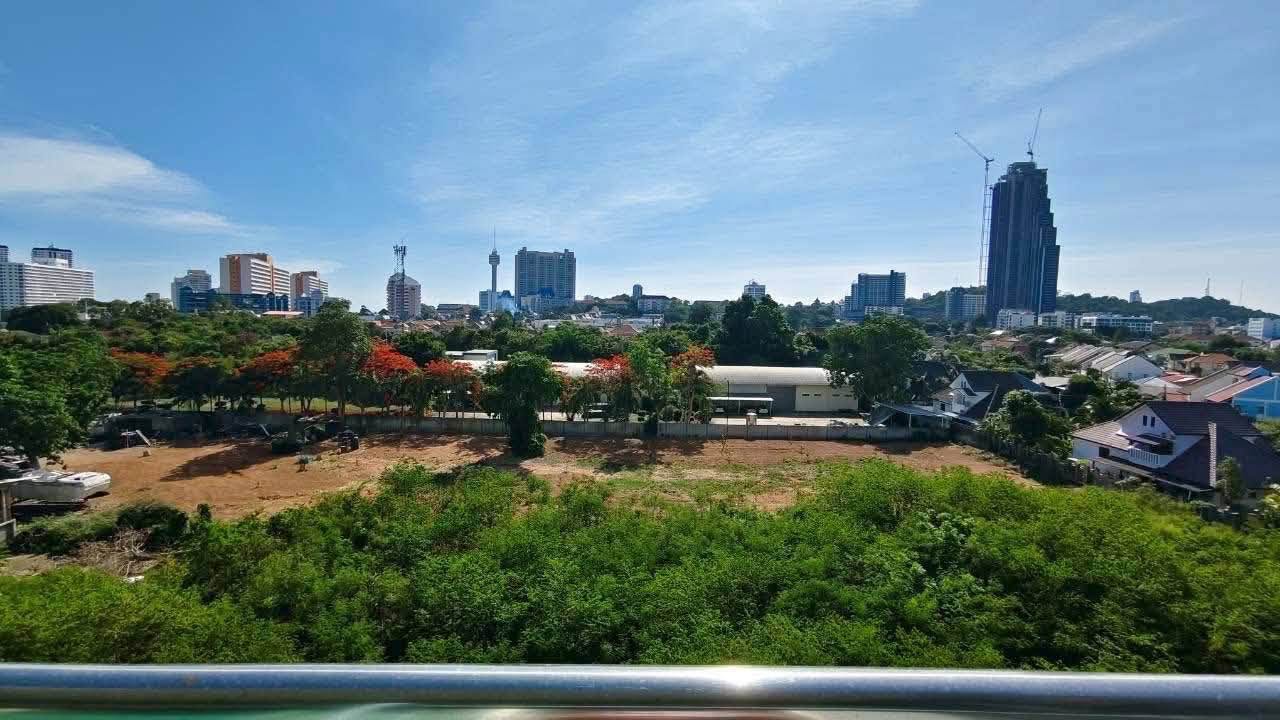 Studio condo in Central Pattaya — photo 5