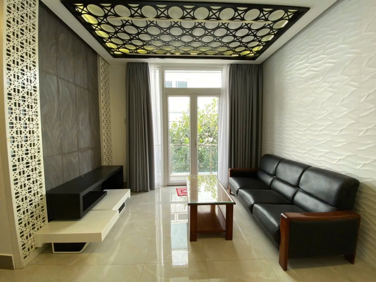5BR villa in District 9 — photo 4