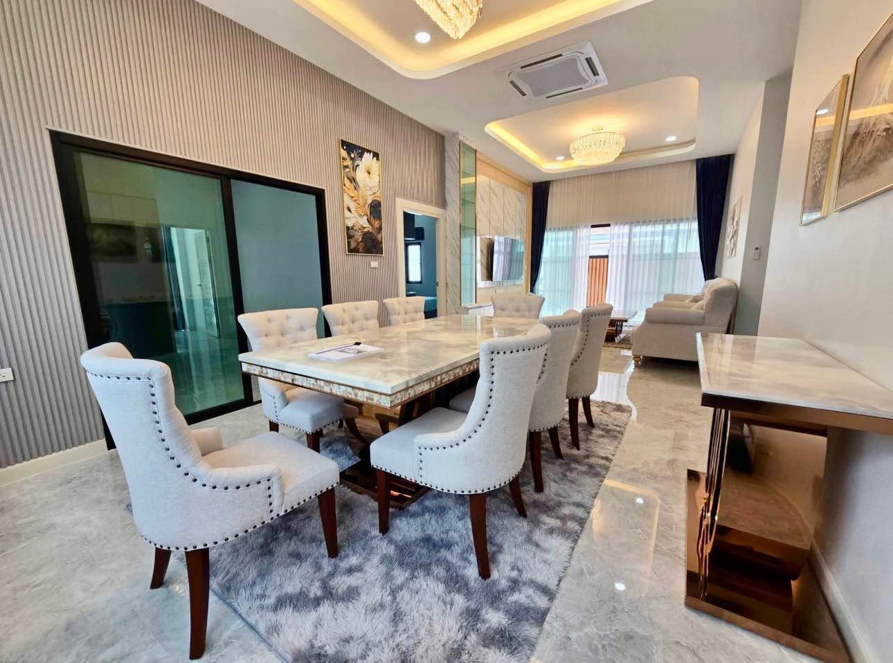 4BR villa in Central Pattaya — photo 4