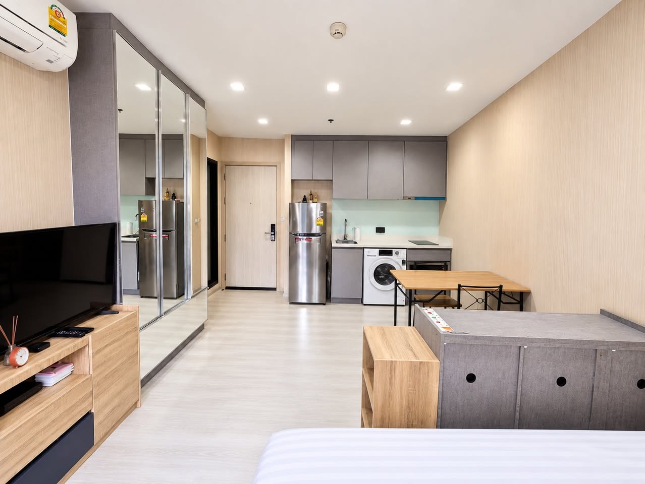 Studio condo for sale in Thonglor — photo 3