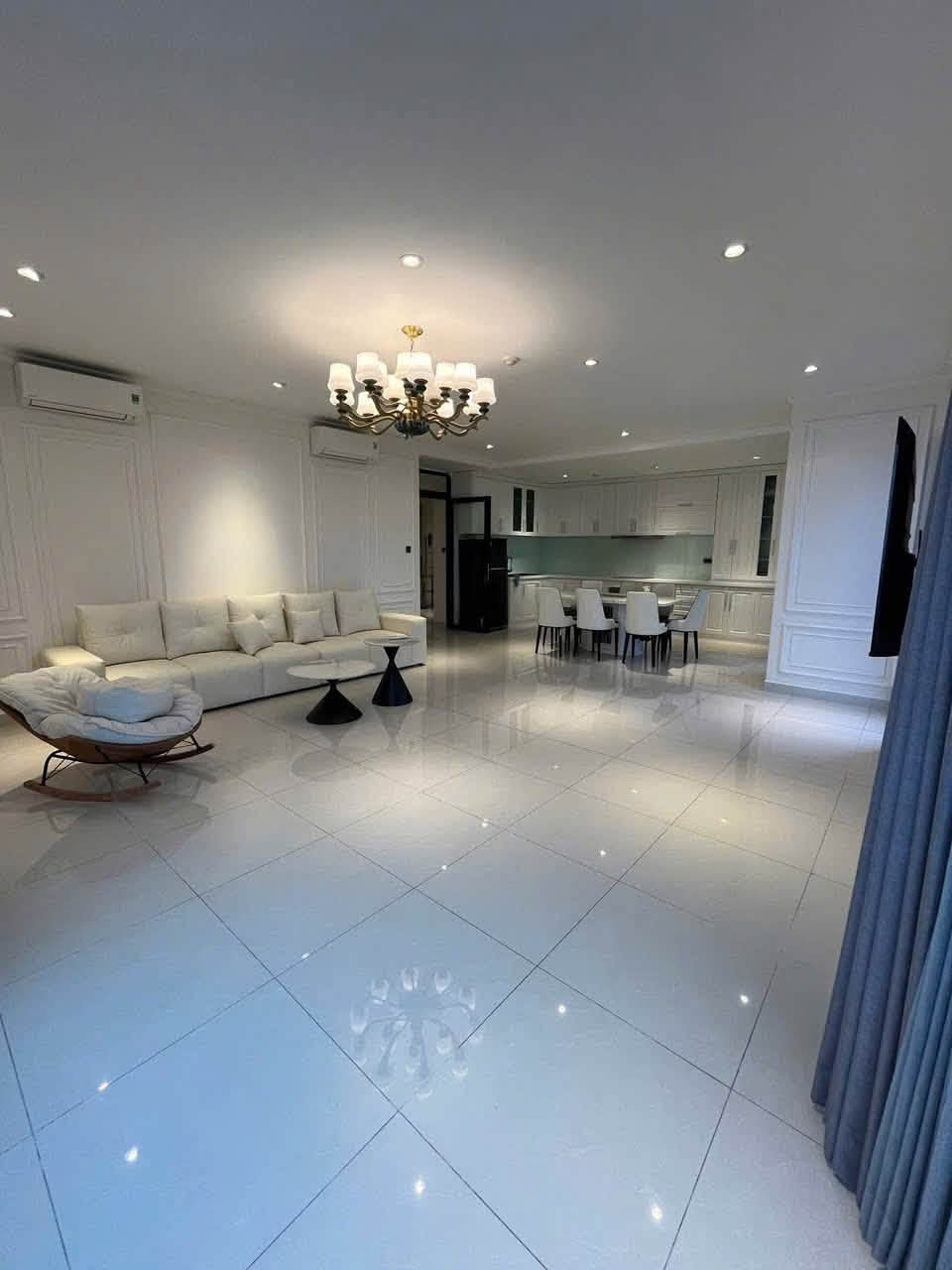 3BR apartment in District 4 — photo 3