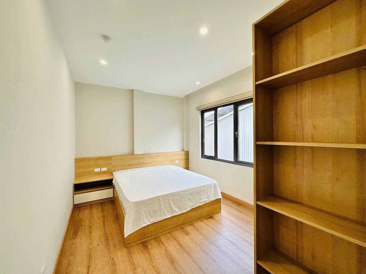 2BR serviced-apartment in Tay Ho — photo 4