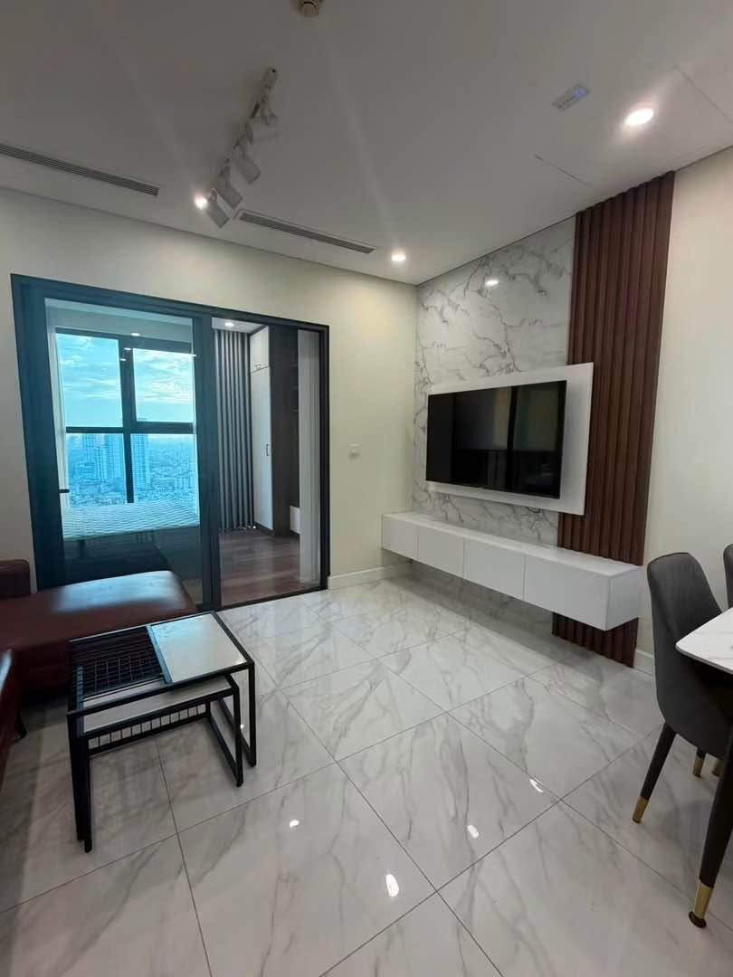 2BR apartment in Tay Ho — photo 2