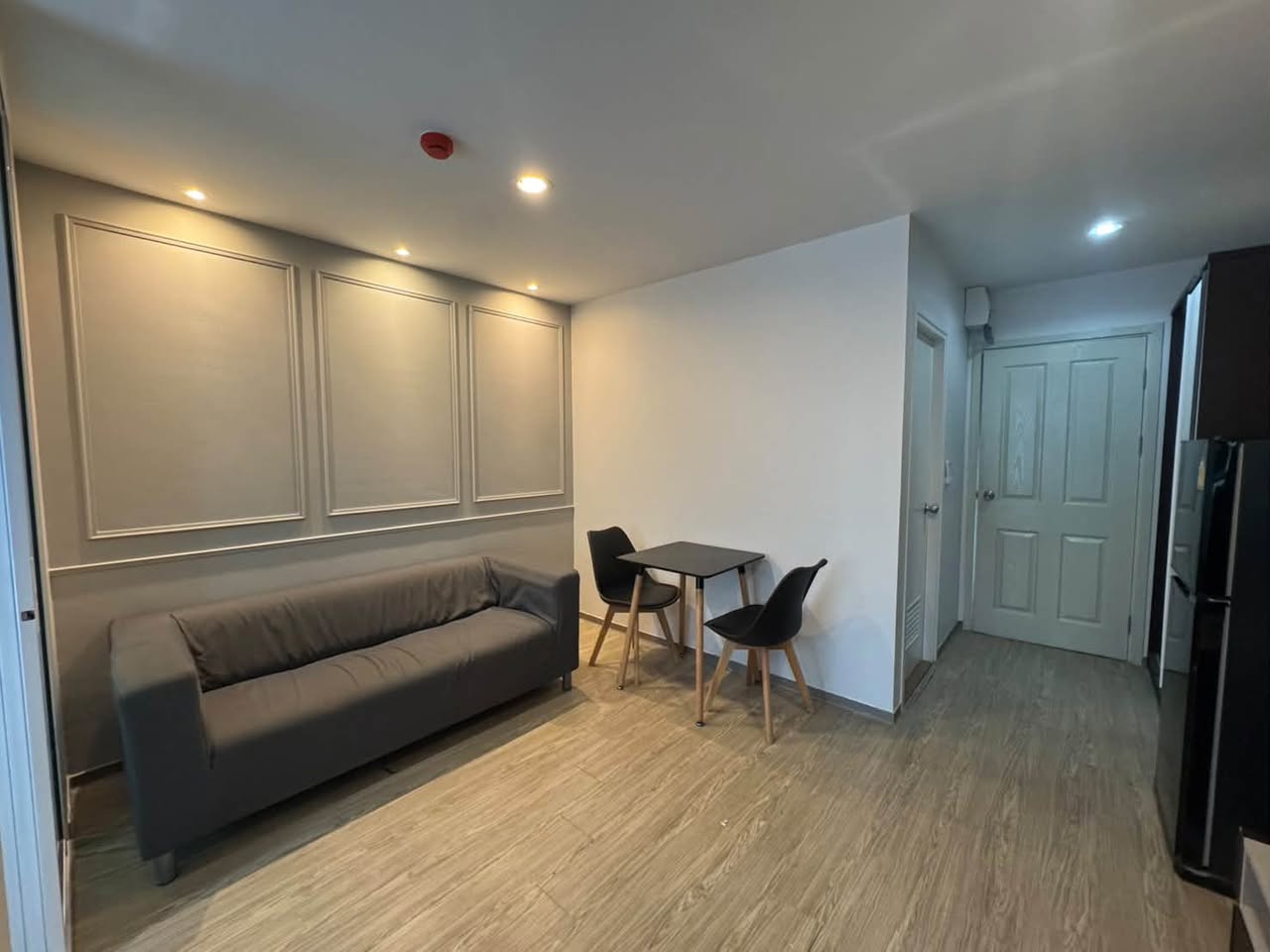 apartment in Regent — photo 4