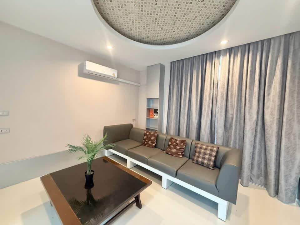 4BR villa in North Pattaya — photo 3