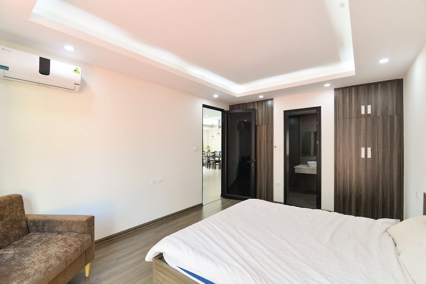 2BR apartment in Tay Ho — photo 3