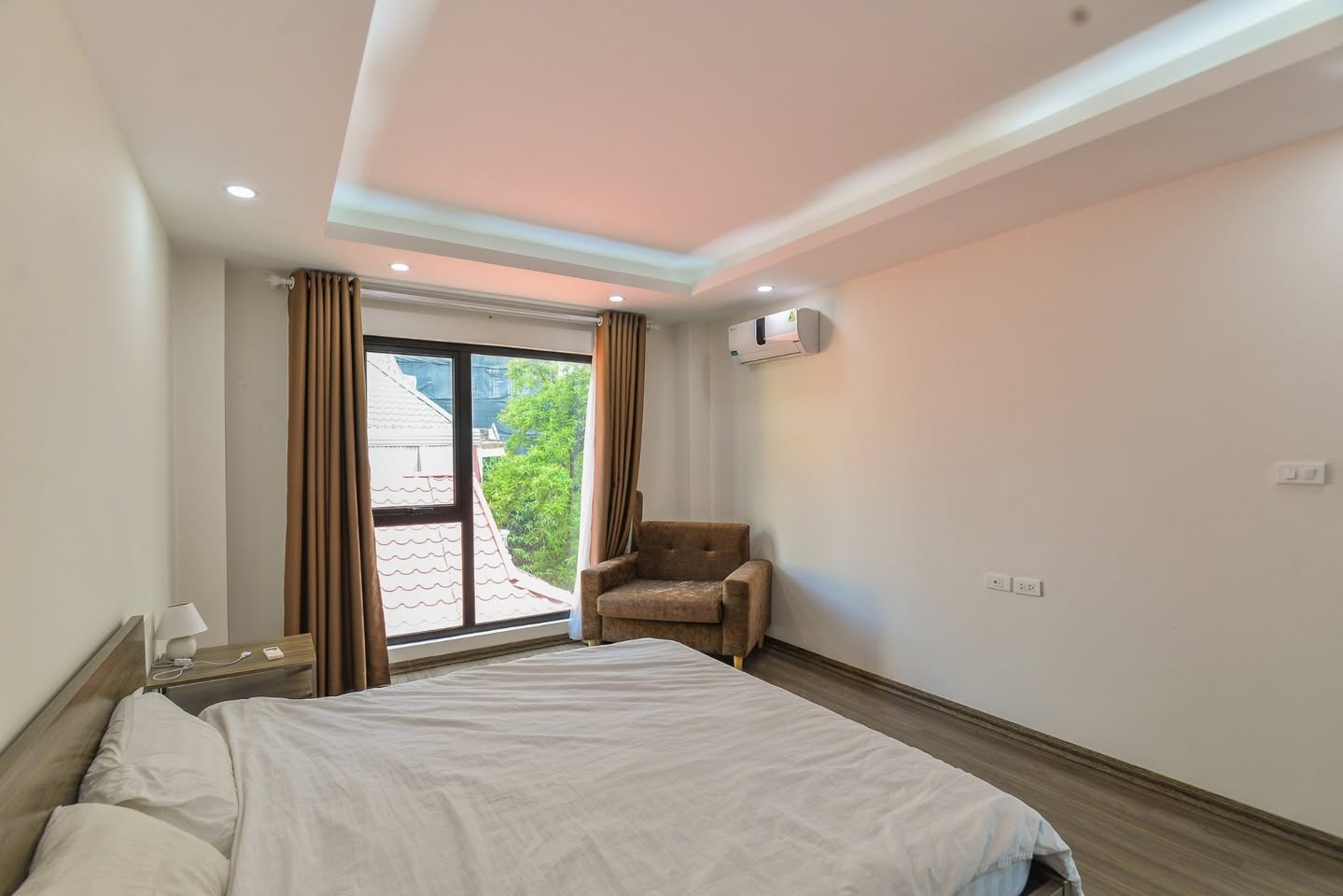 2BR apartment in Tay Ho — photo 4