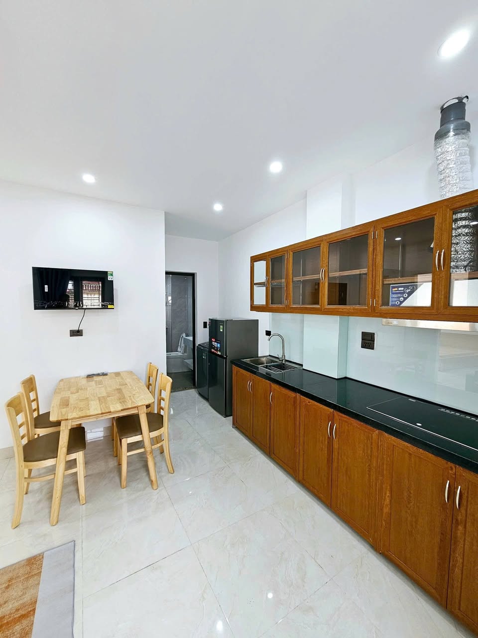 2BR apartment in Cau Giay — photo 2