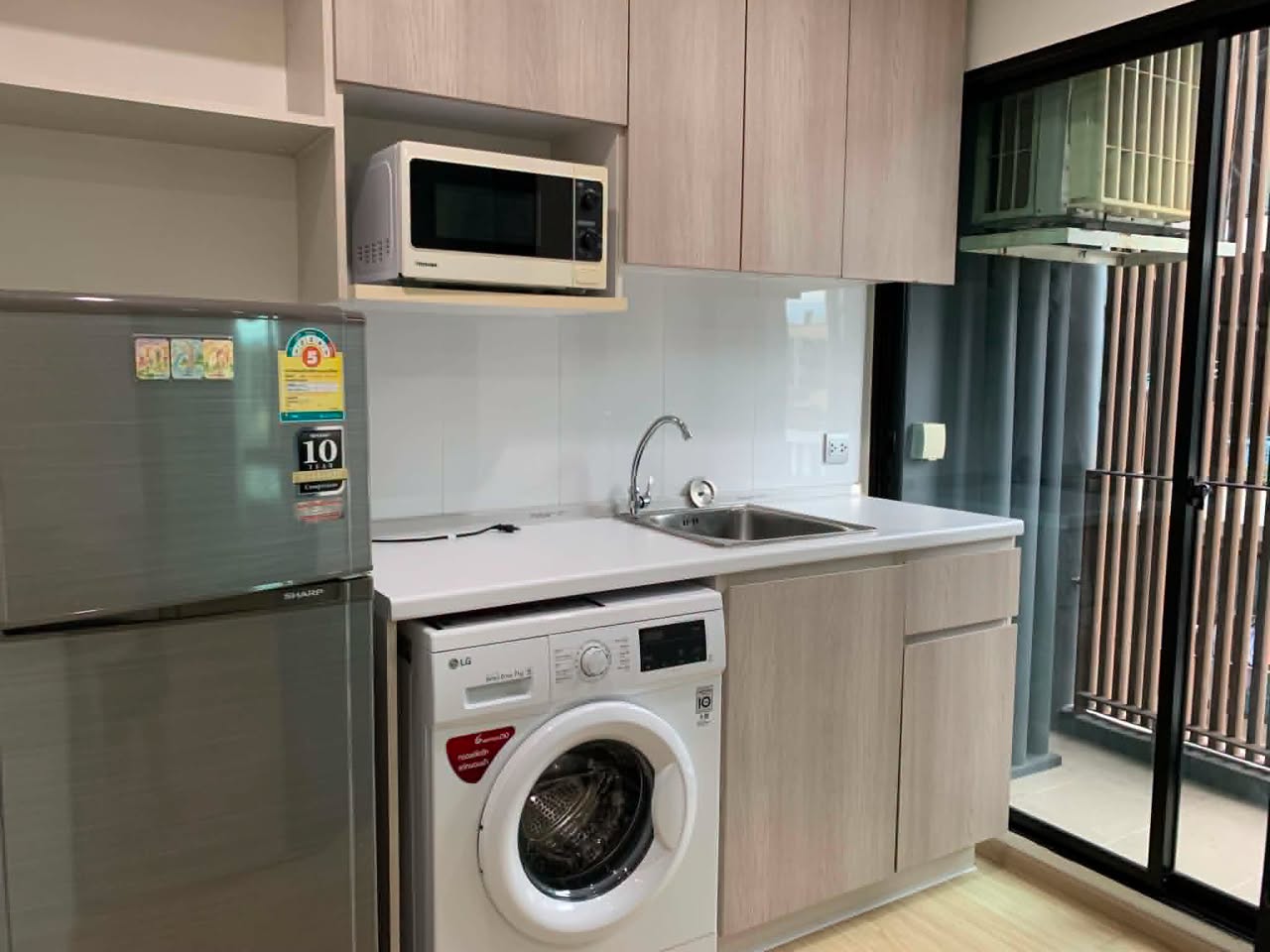 2BR condo in Saphan Mai — photo 4