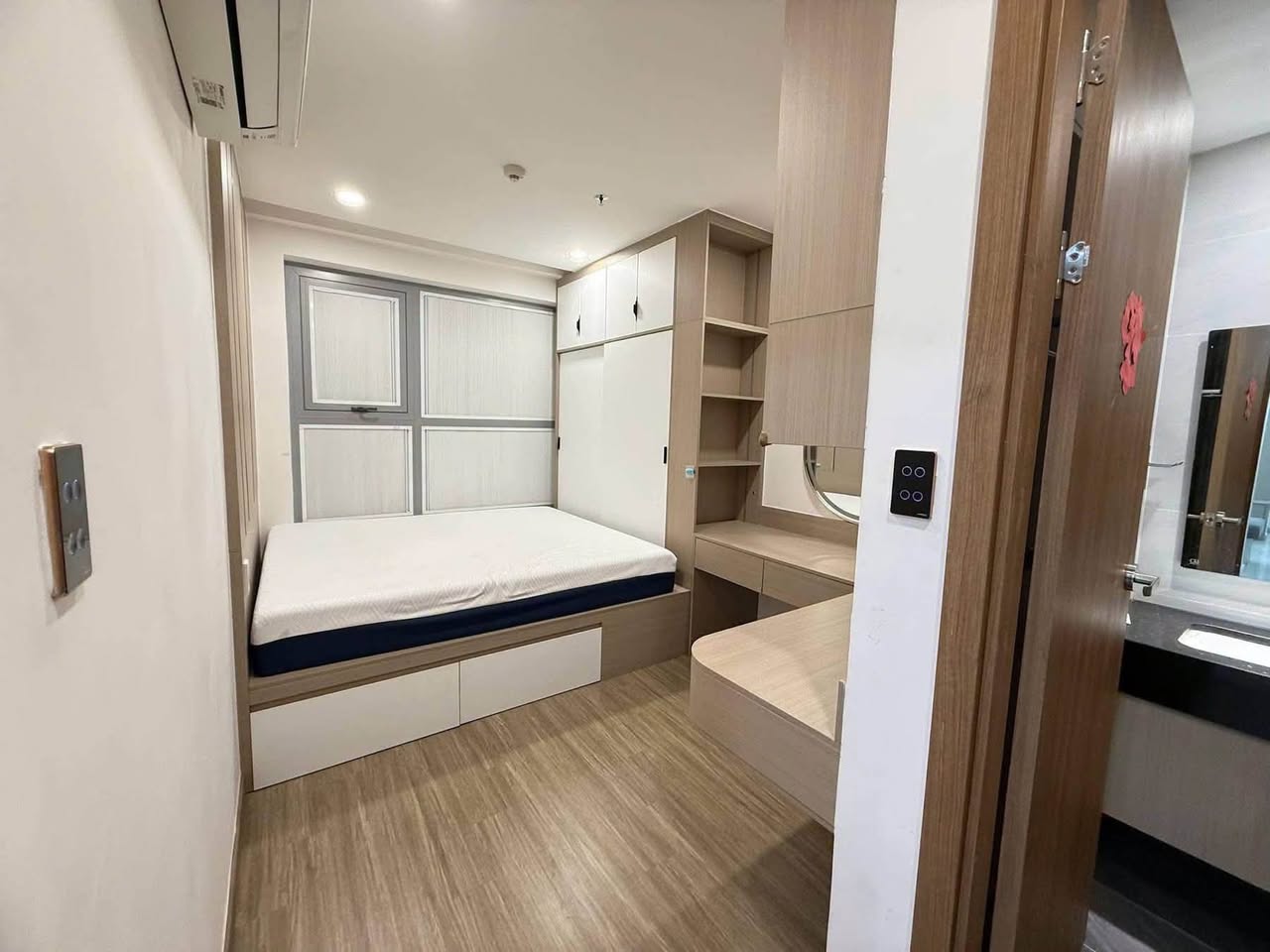 2BR apartment in Ho Chi Minh City — photo 4