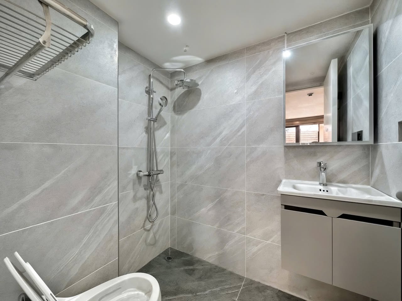 1BR apartment in Hanoi — photo 3