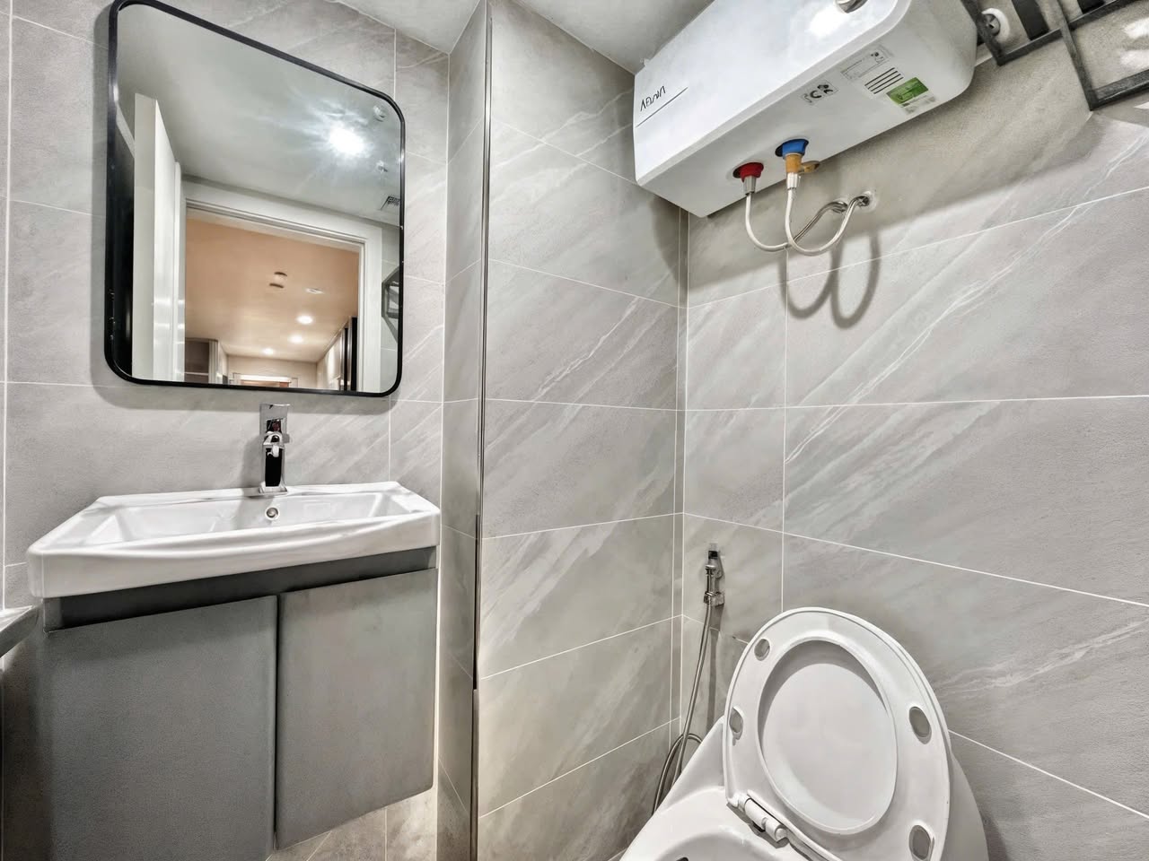 1BR apartment in Hanoi — photo 5
