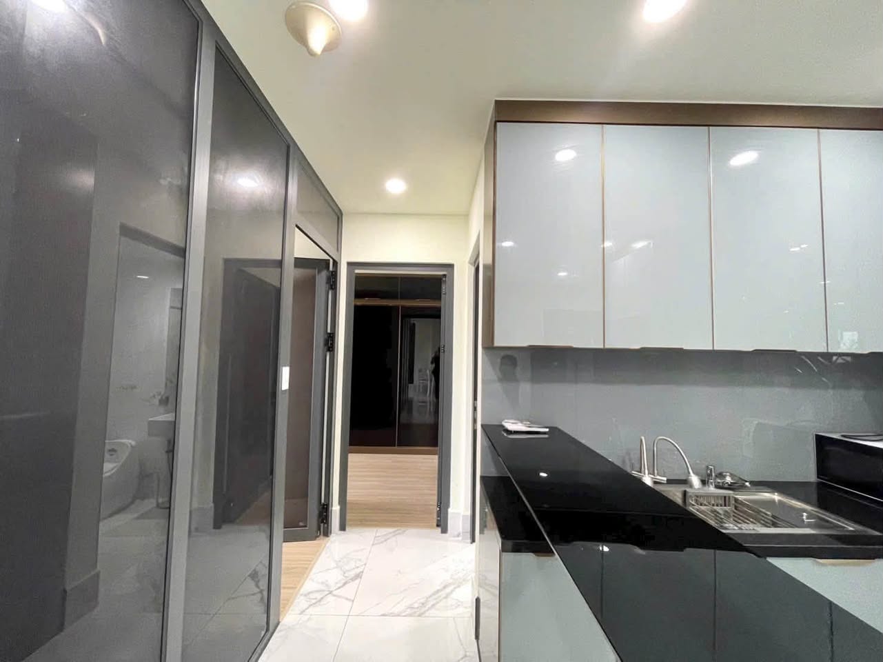 2BR apartment in District 7 — photo 3