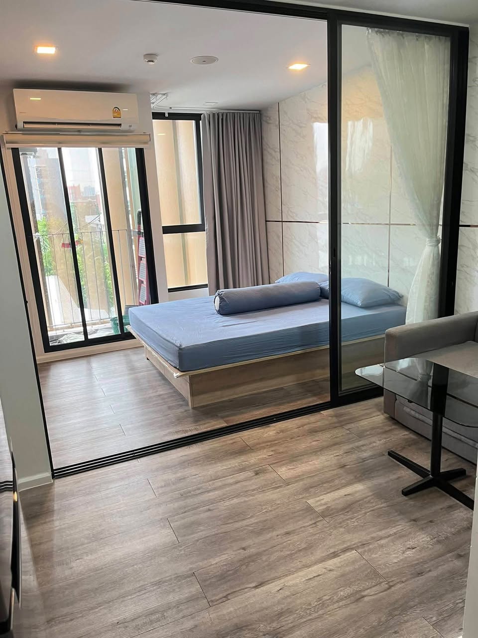 1BR condo in Huai Khwang — photo 2