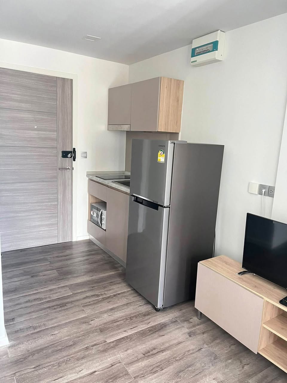1BR condo in Huai Khwang — photo 3