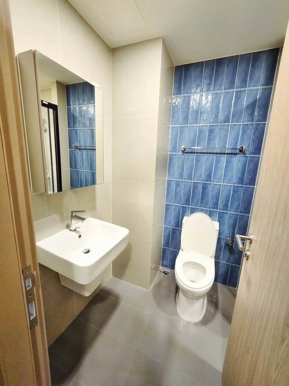 1BR condo in Phra Khanong — photo 5