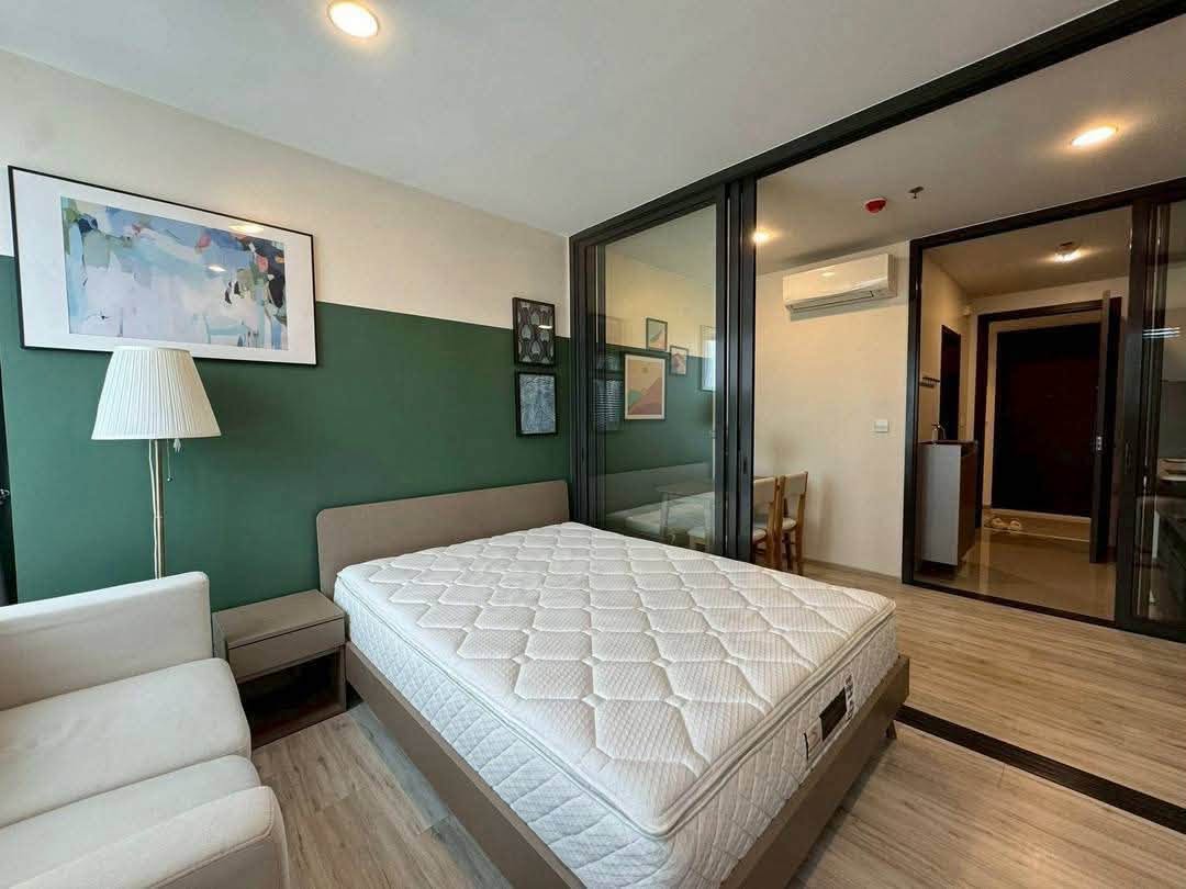 1BR condo in Huai Khwang — photo 3
