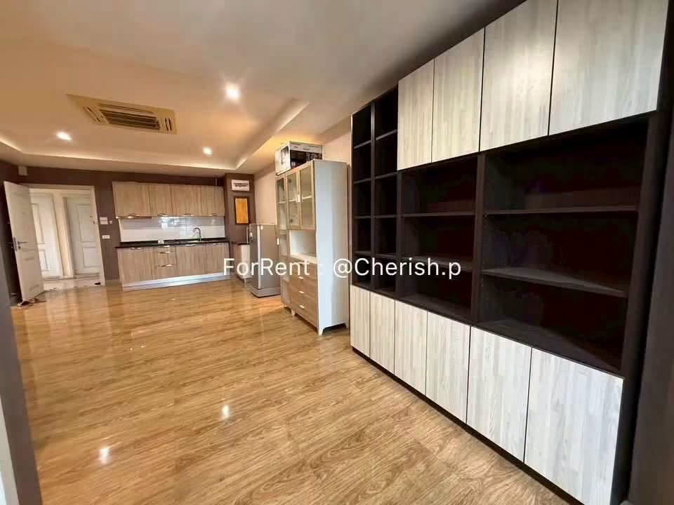 1BR condo in Phahonyothin — photo 5