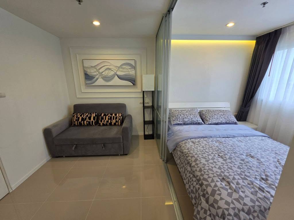 Studio condo in North Pattaya — photo 2