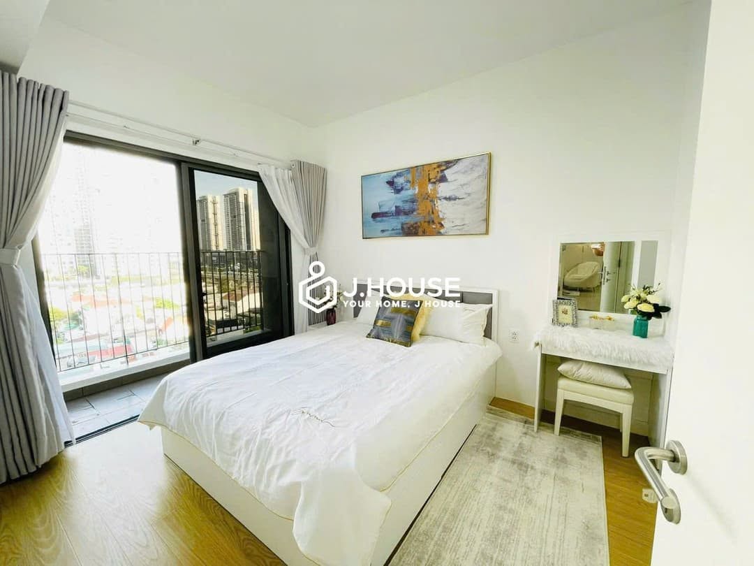 2BR condo in District 2 — photo 4