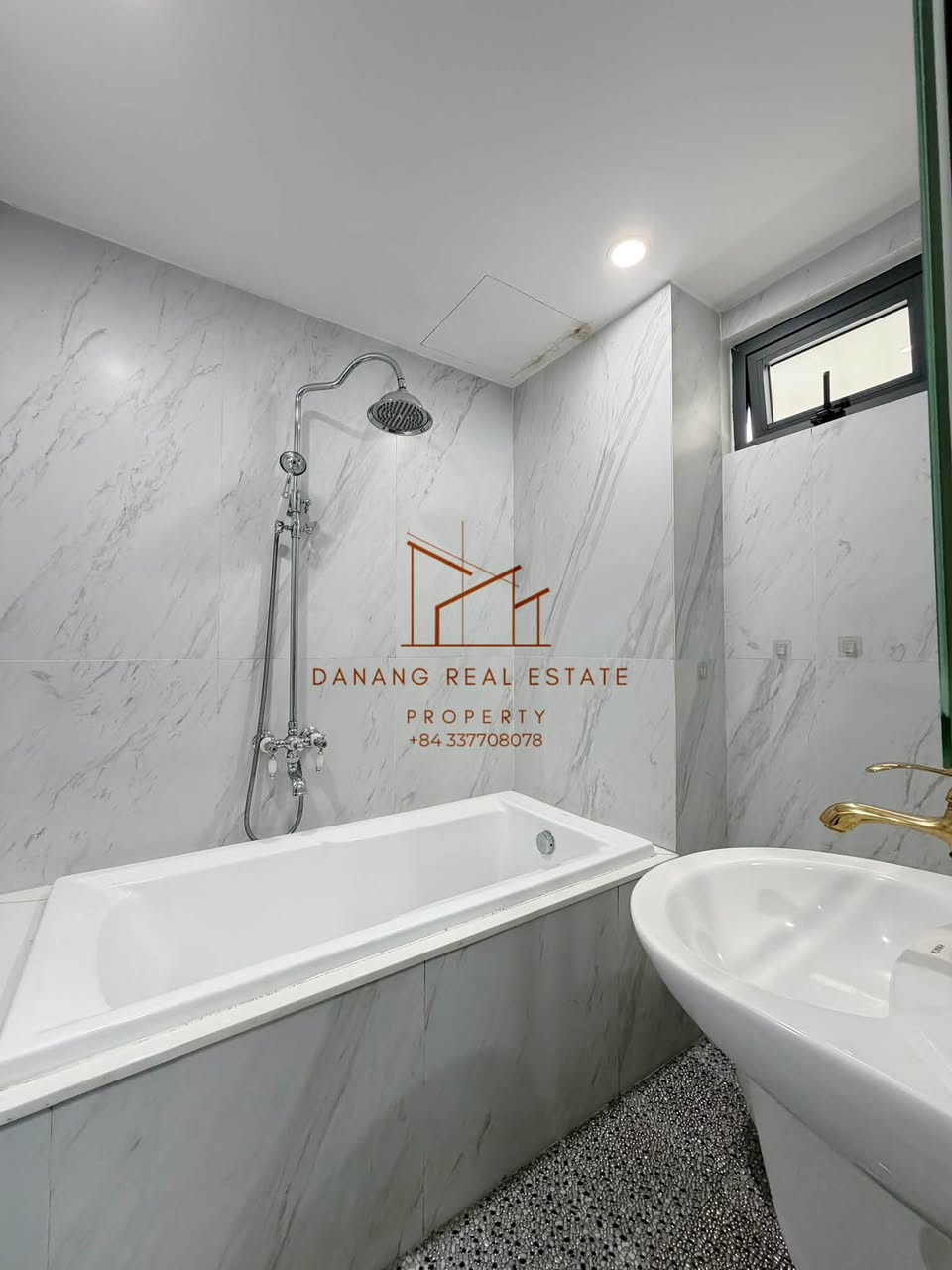 2BR house in Cam Le — photo 2