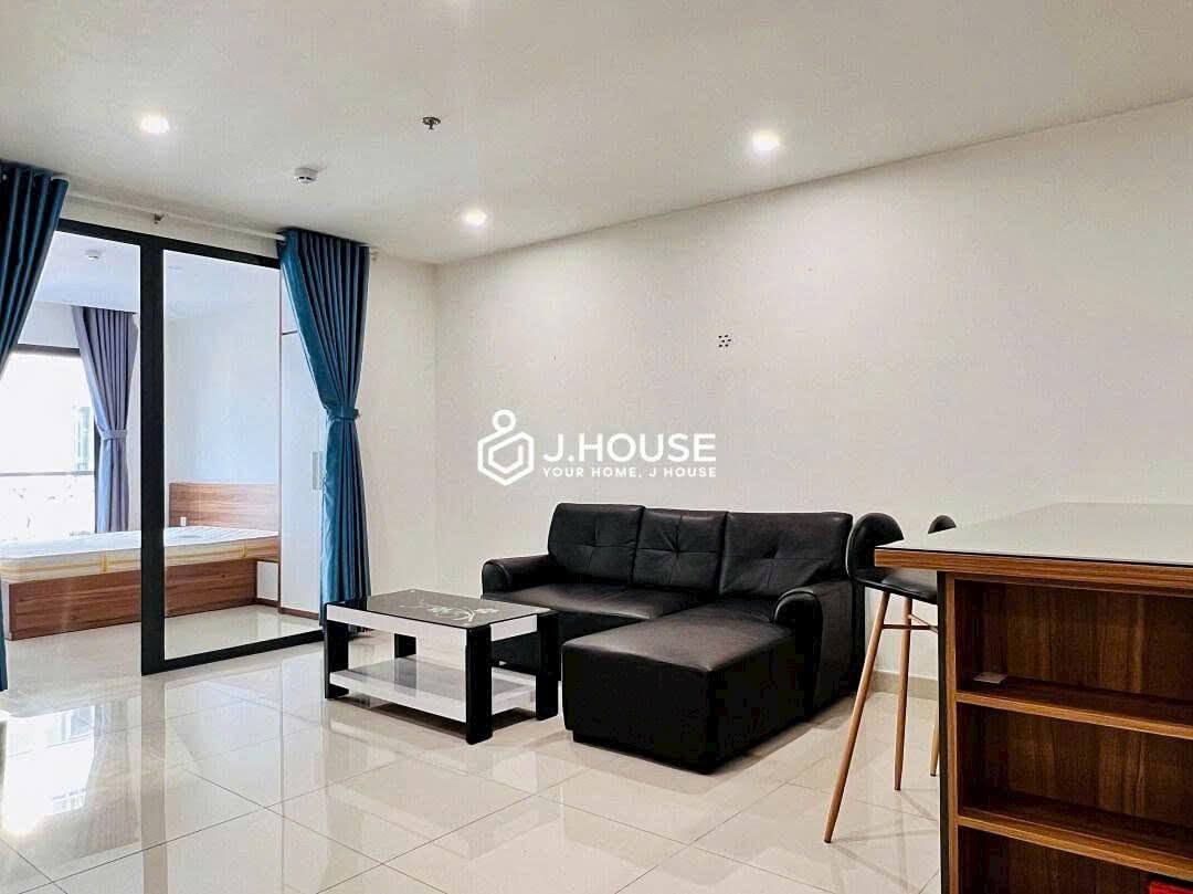 2BR apartment in Thao Dien — photo 3