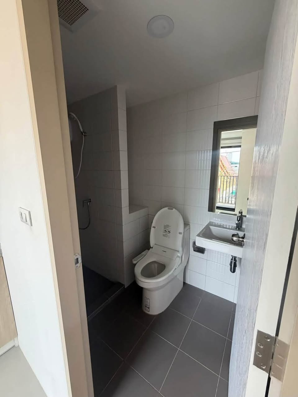 1BR condo in Suksawat — photo 3
