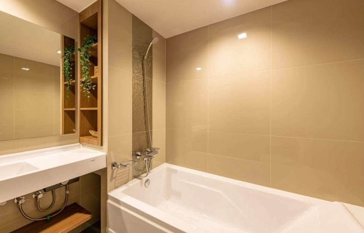 1BR condo in Phra Khanong — photo 5