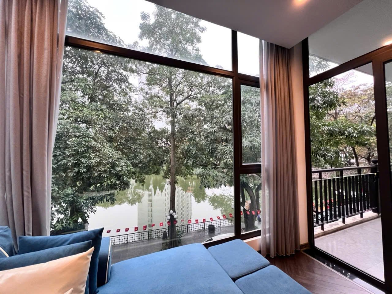 2BR apartment in Tay Ho — photo 4