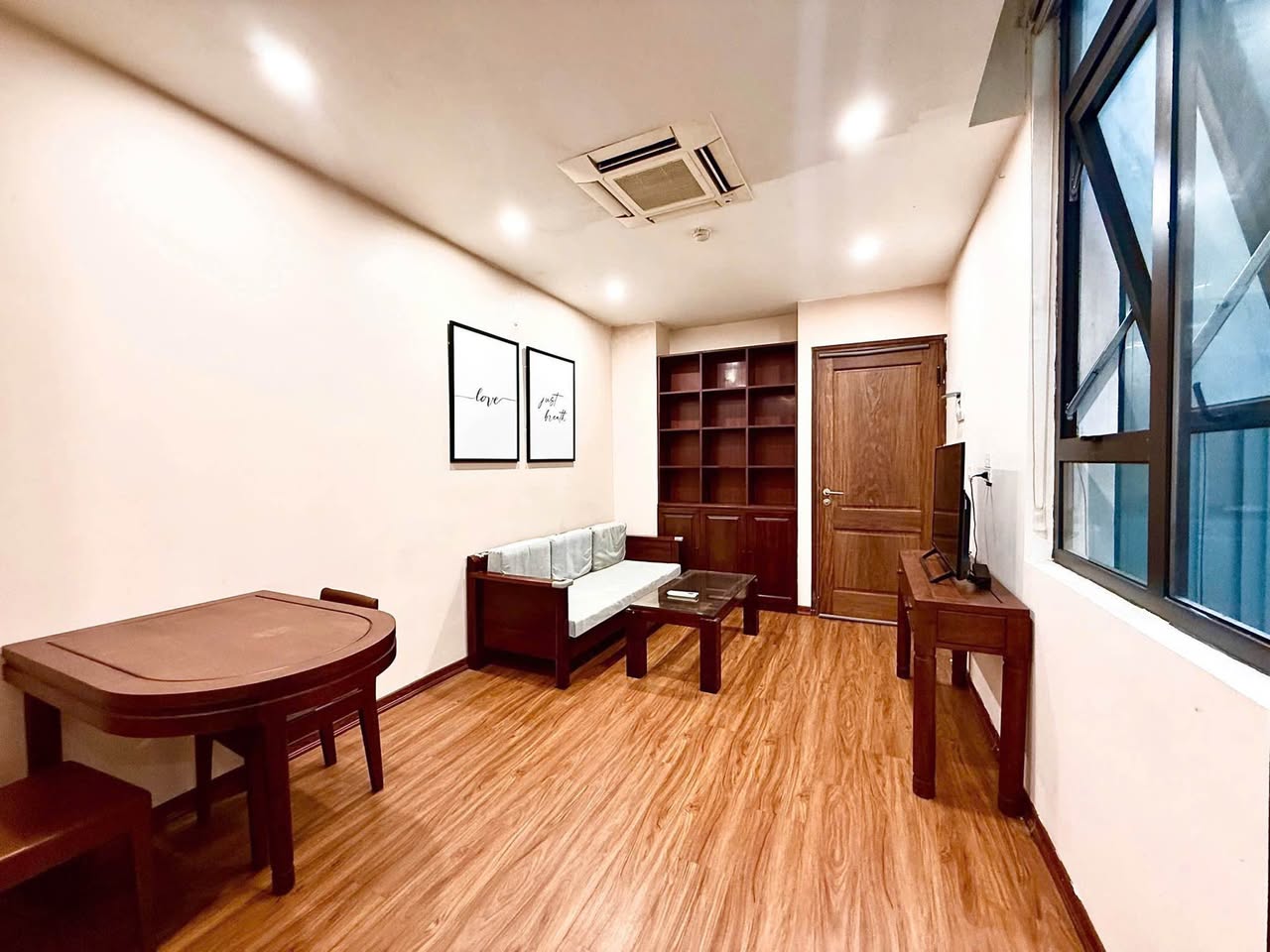 1BR apartment in Hai Ba Trung — photo 2