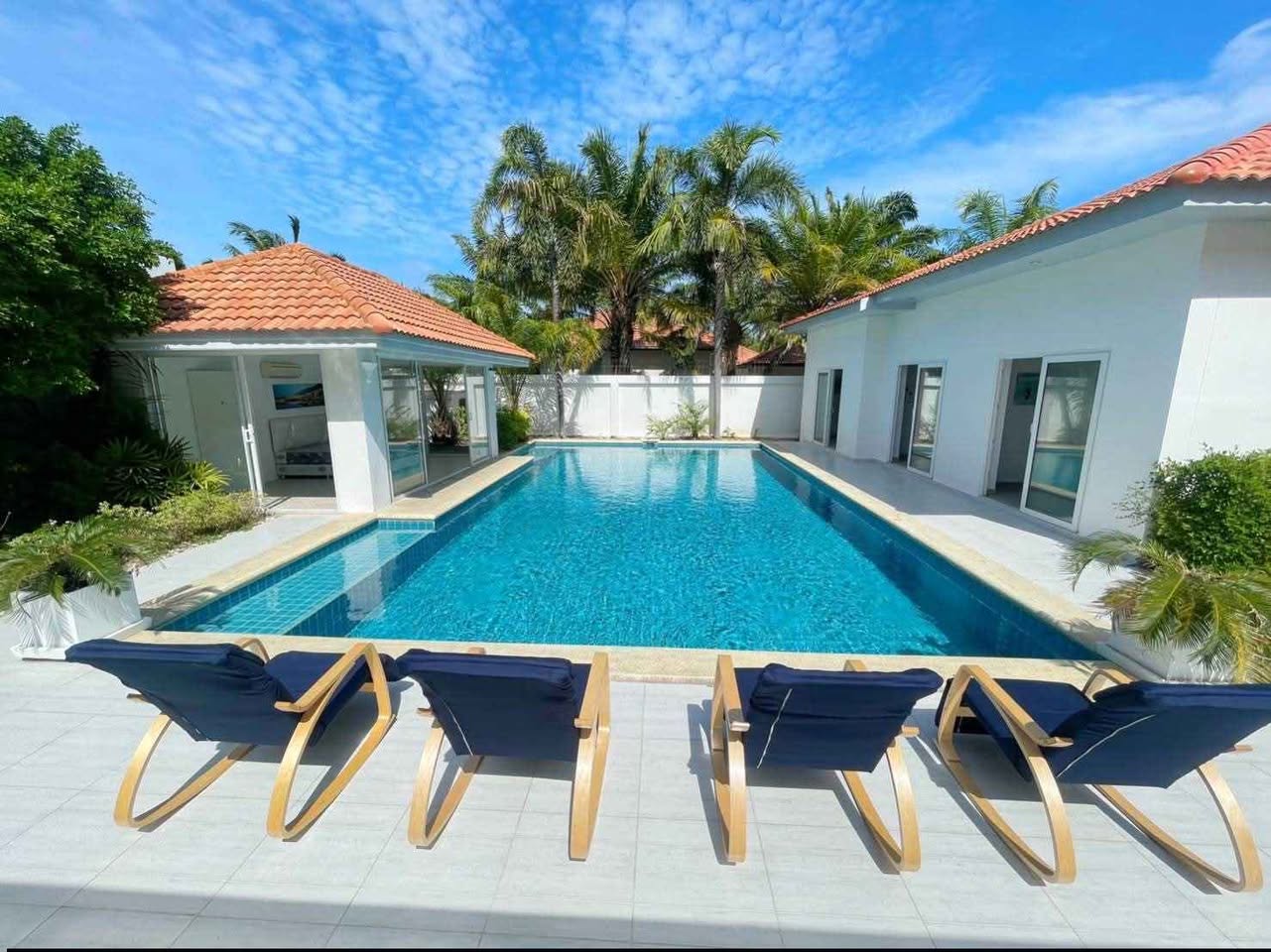 7BR villa for sale in Pratumnak — photo 3