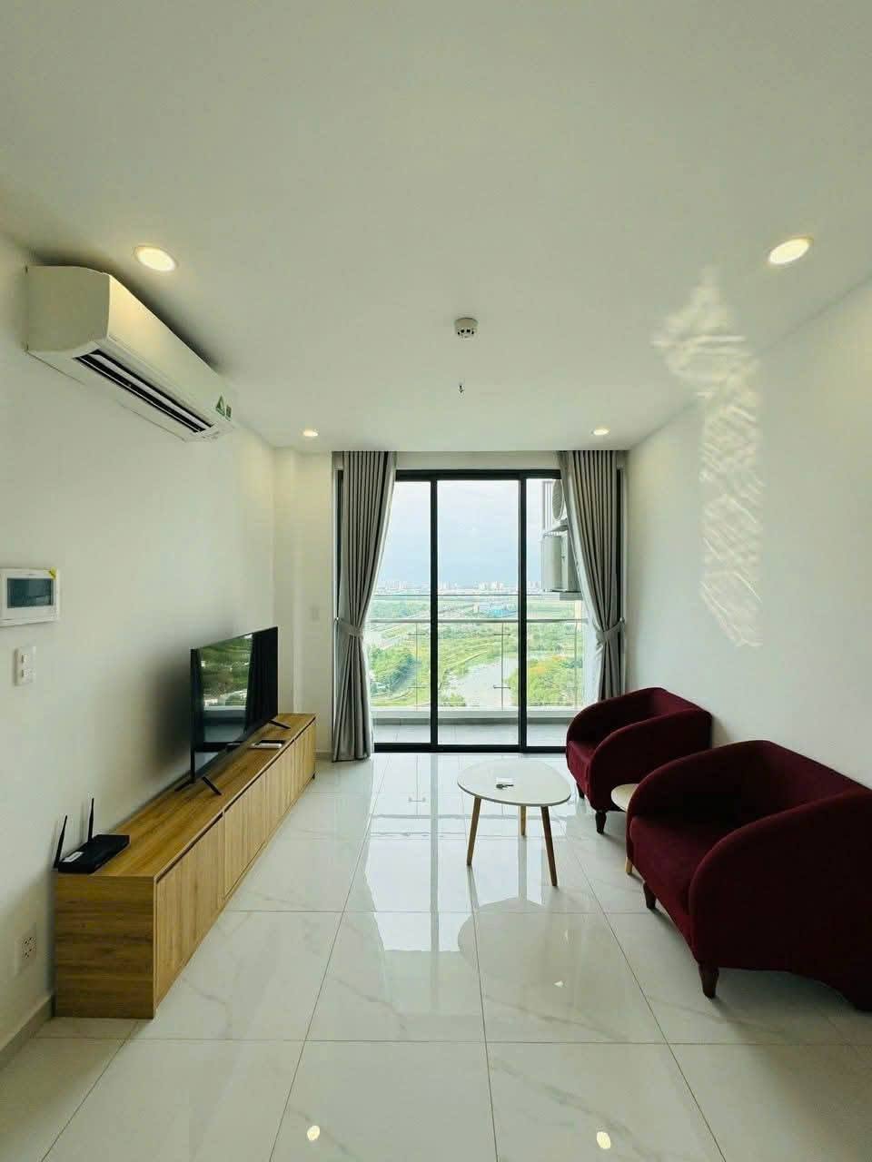 2BR apartment in District 2 — photo 2