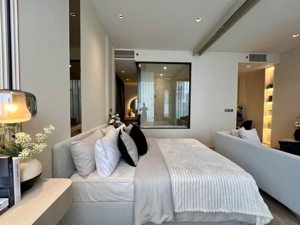1BR apartment in Silom — photo 2
