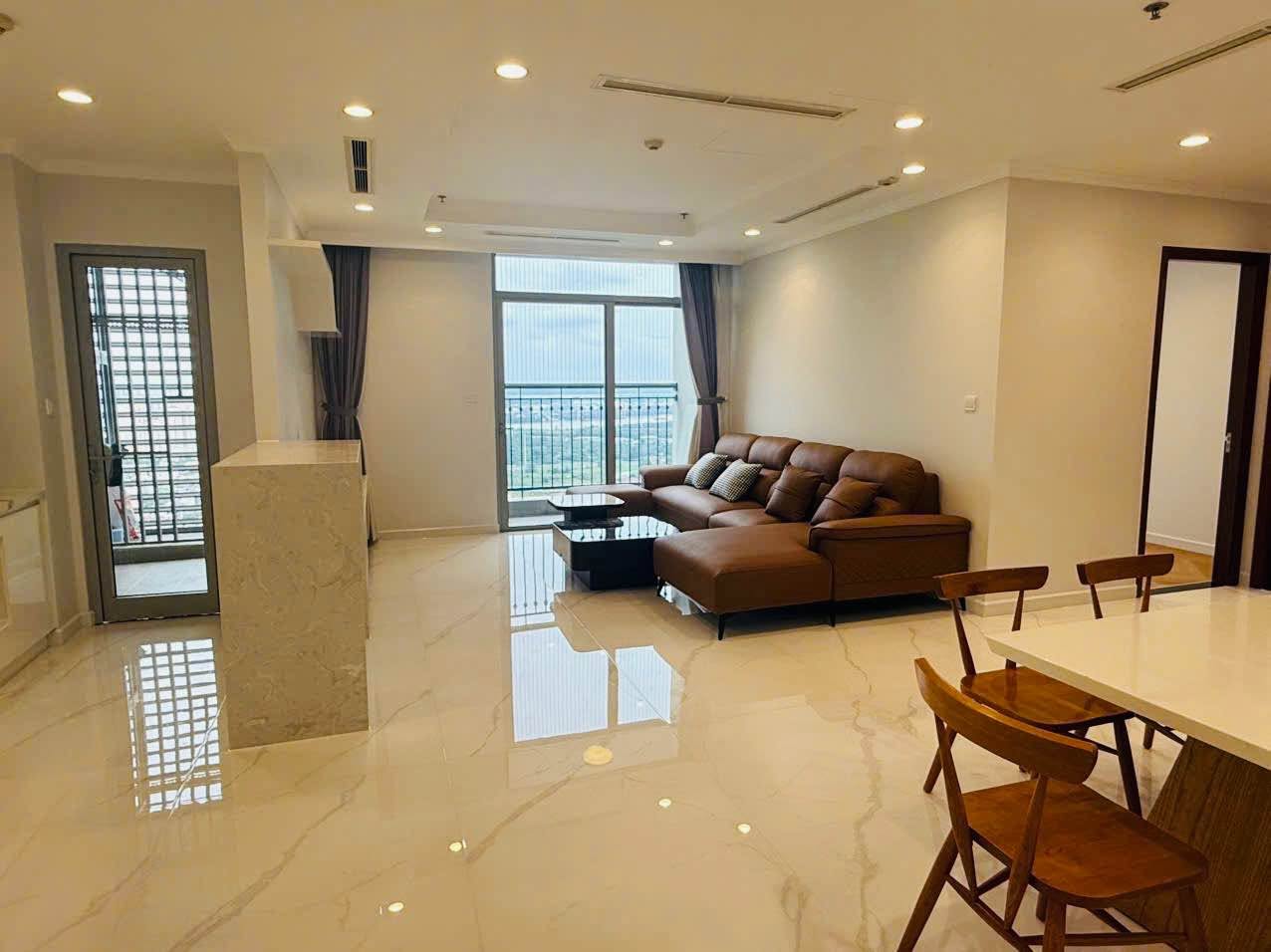 4BR apartment in District 1 — photo 2