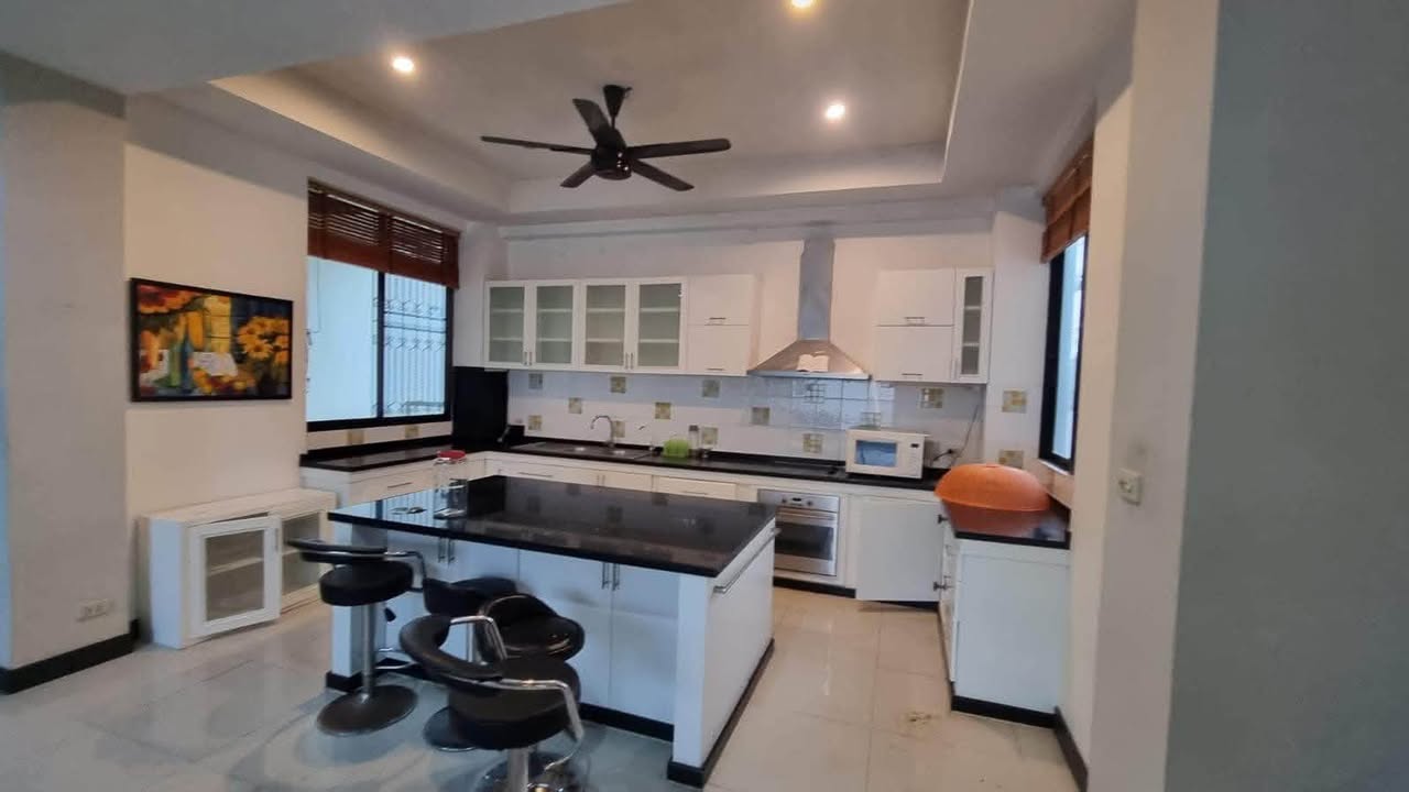 6BR villa in East Pattaya — photo 5
