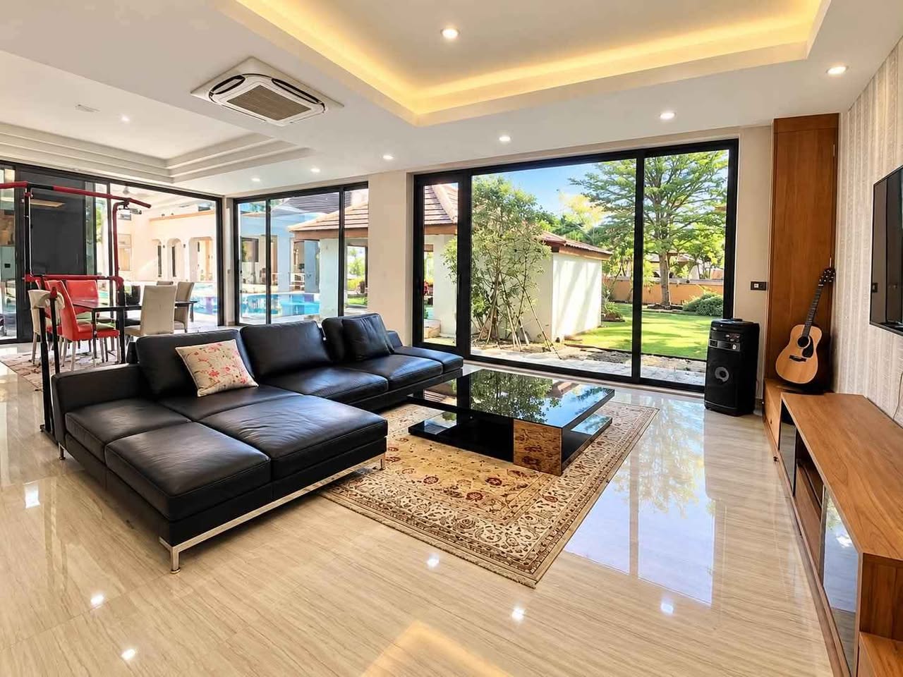 8BR villa in East Pattaya — photo 5