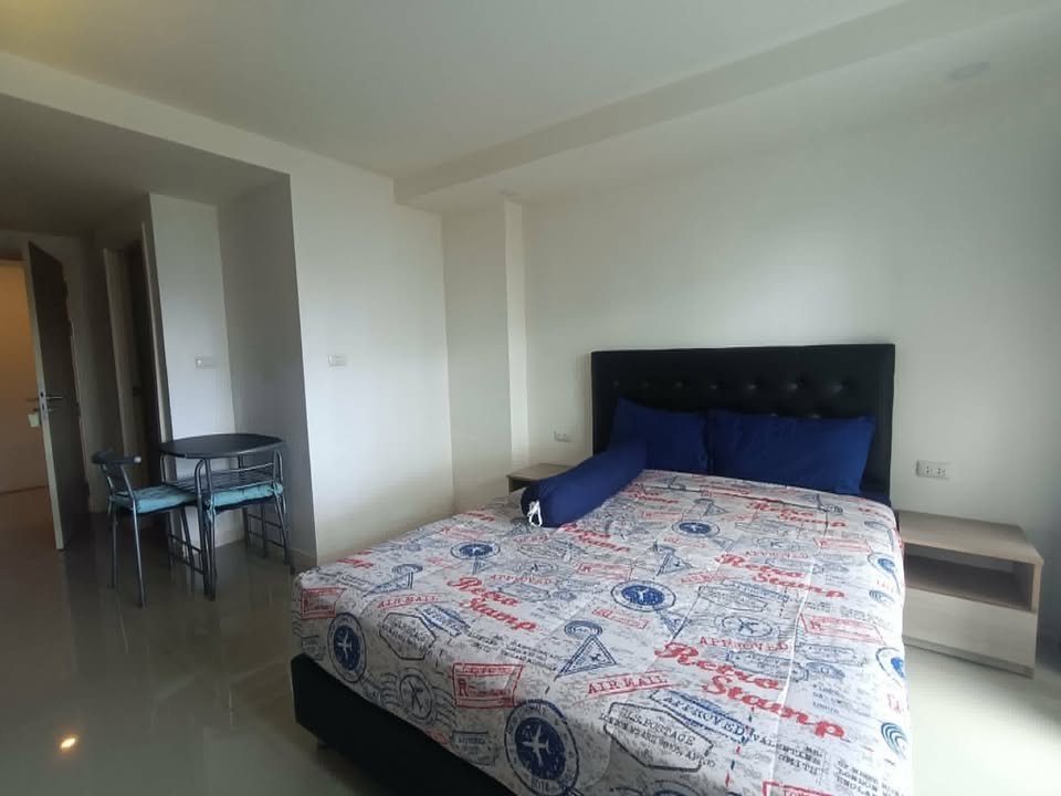 Studio condo in Central Pattaya — photo 2